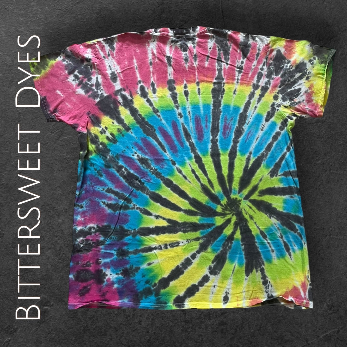 2XL Spiral Liquid Dye Tee