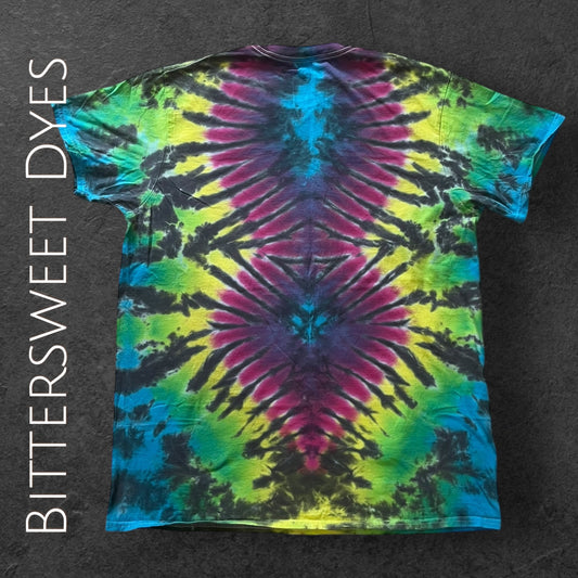 XL Symmetrical Pleat Liquid Dye Tee