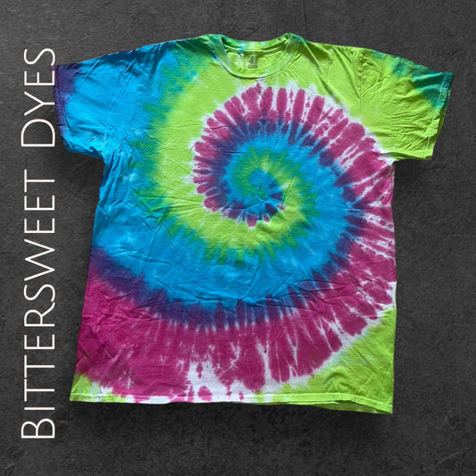 2XL Spiral Liquid Dye Tee